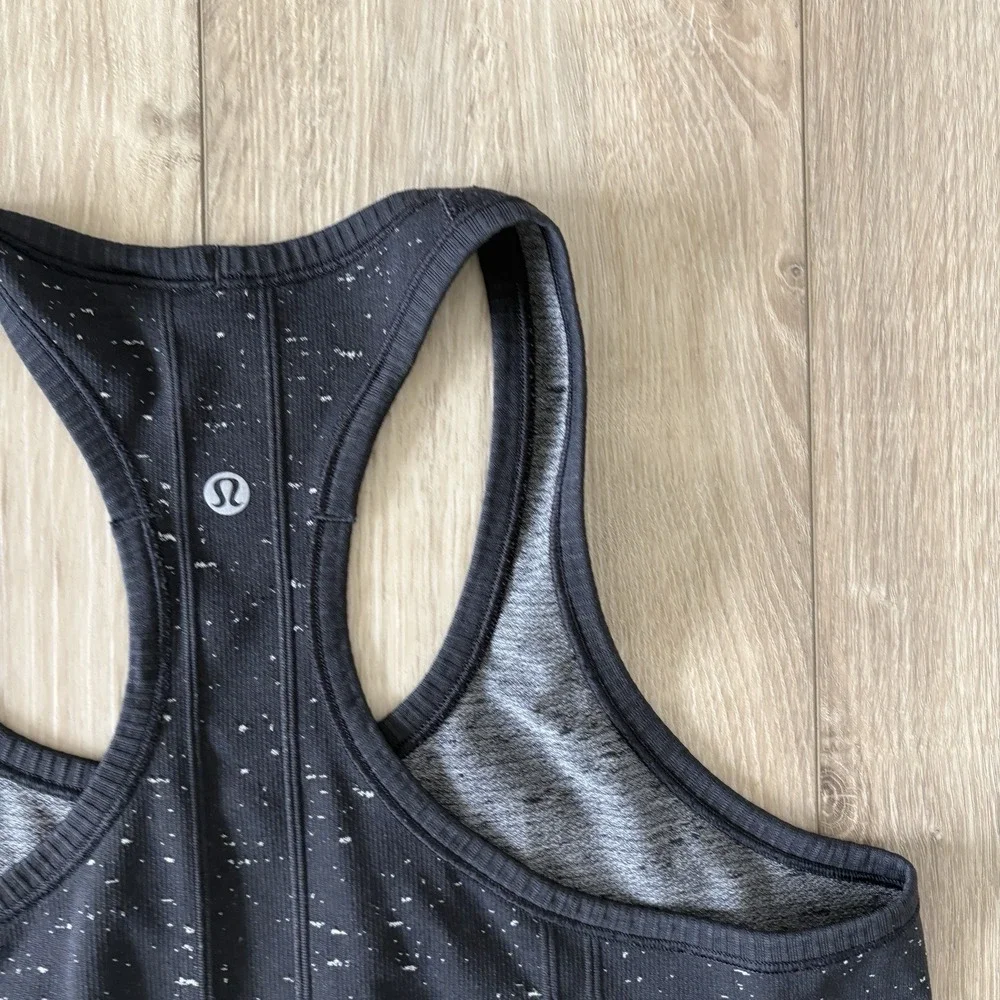 Lululemon Swiftly Tech Black Speckled Racerback Tank Top Shirt Size 8 Yoga‎ Gym